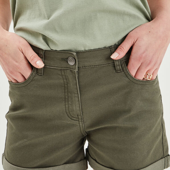 short skinny 5 poches vert kaki femme Short skinny 5 poches vert kaki femme