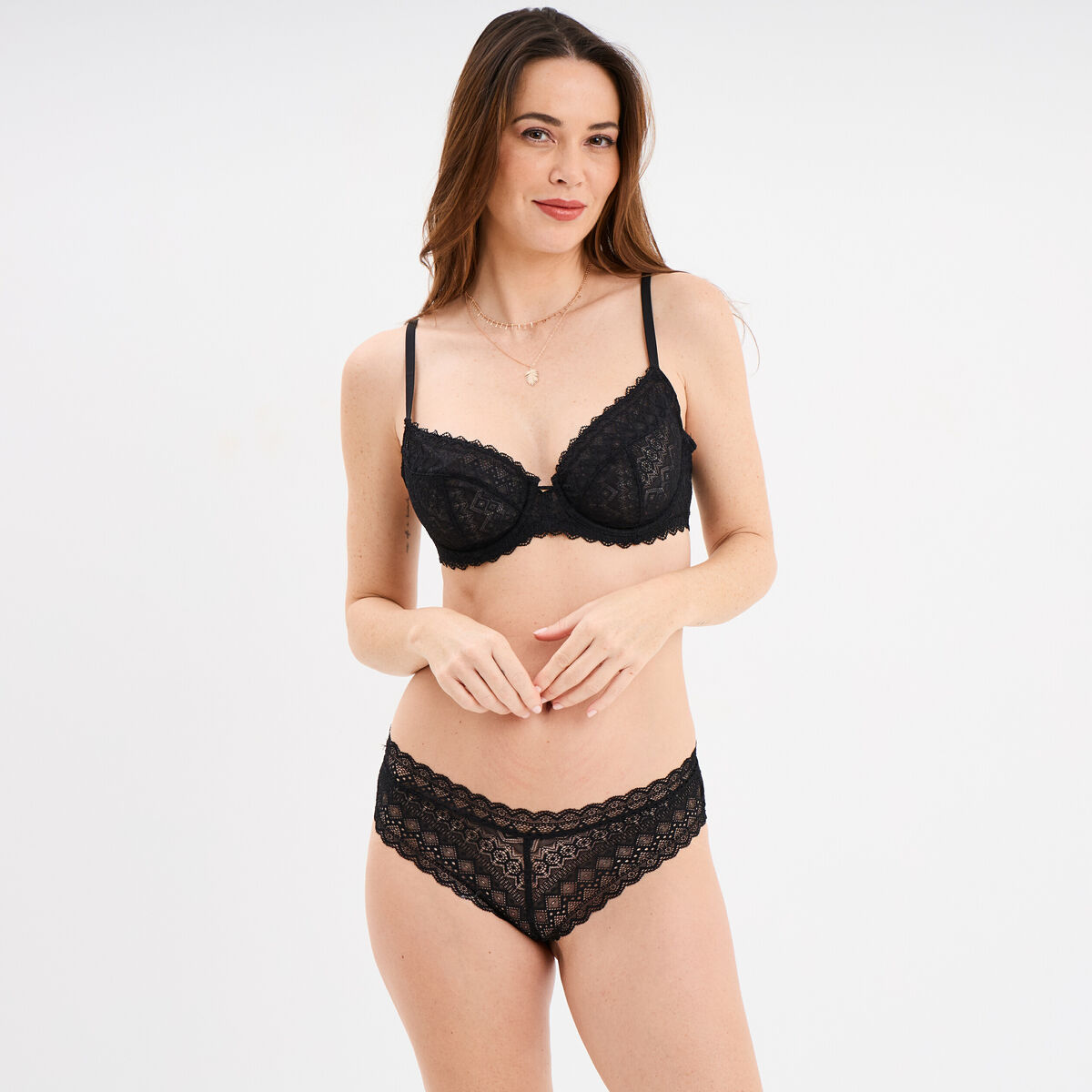 Soutien-gorge embo&icirc;tant dentelle noir femme