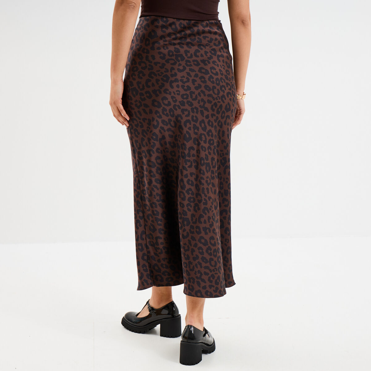 Jupe effet satin midi évasée marron foncé femme