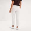 Pantalon chino 7/8&egrave;me ceinture tress&eacute;e ecru femme