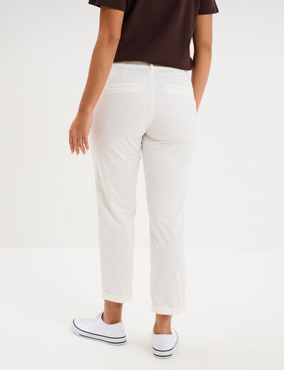 Pantalon chino 7/8&egrave;me ceinture tress&eacute;e ecru femme