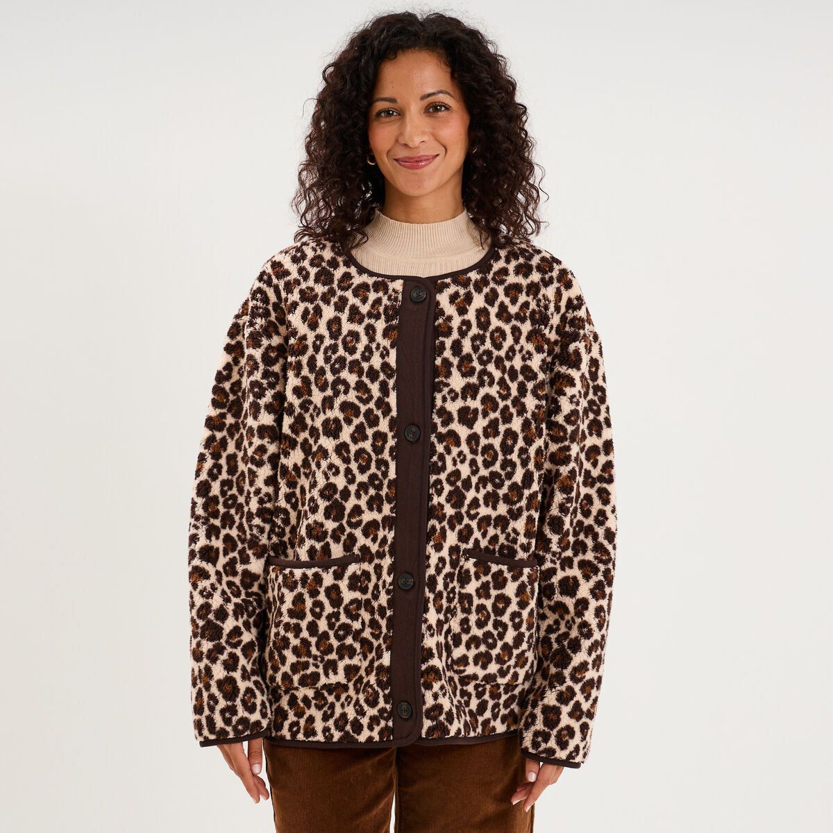 Veste sherpa doubl&eacute;e boutonn&eacute;e beige clair femme