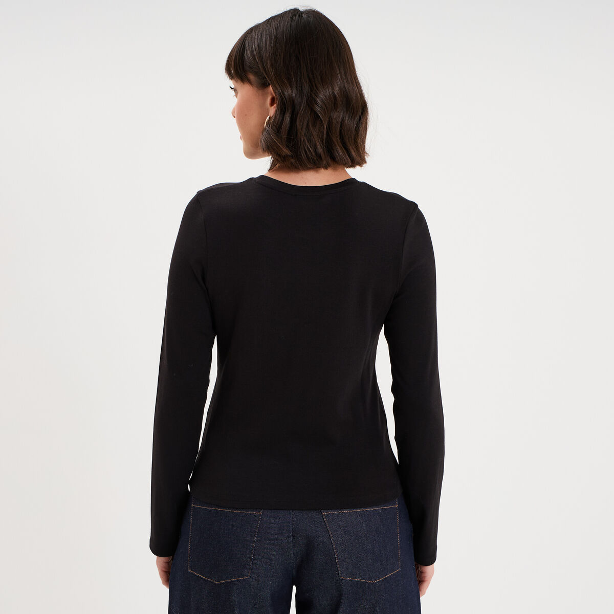 T-shirt manches longues col rond ajust&eacute; noir femme