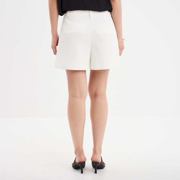 Short fluide city avec pinces blanc femme