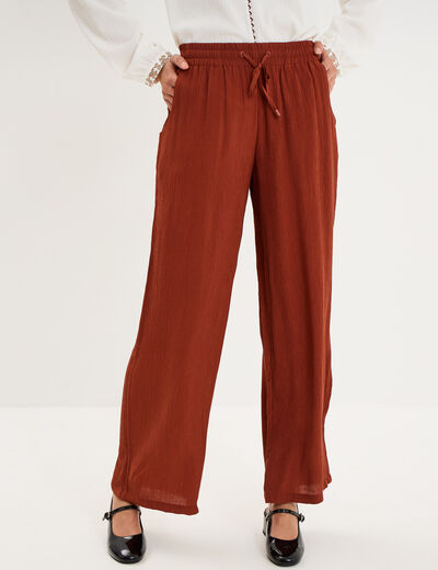 Pantalon effet cr&ecirc;pe taille &eacute;lastiqu&eacute;e marron femme