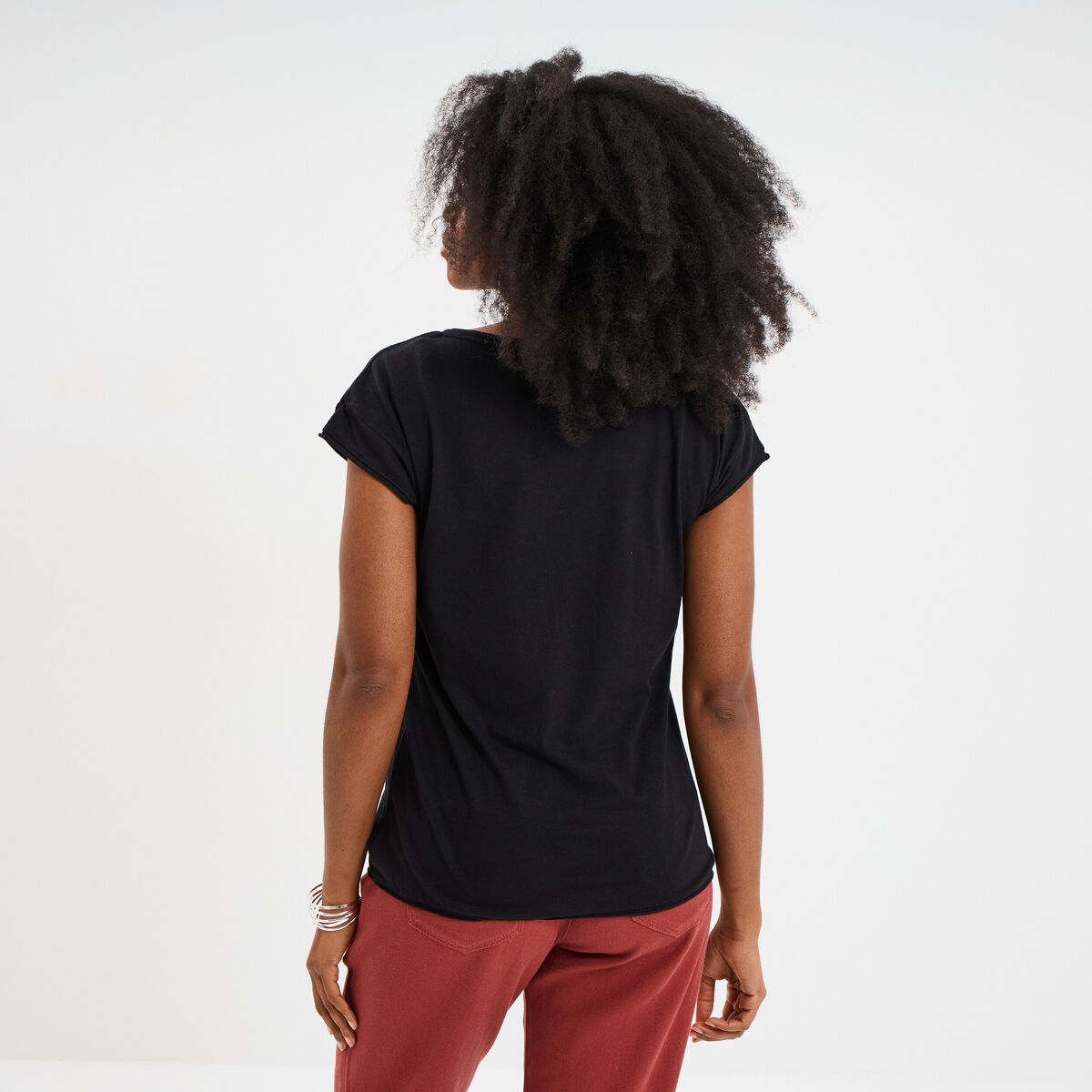 T-shirt col v poche poitrine Creeks noir femme