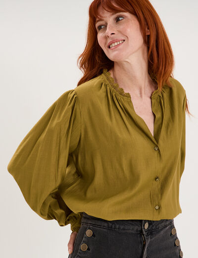 Blouse col montant dentelle vert olive femme