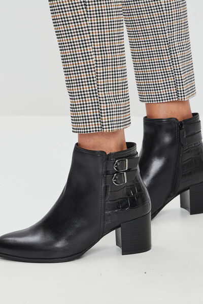 Bottines à talons en cuir noir femme
