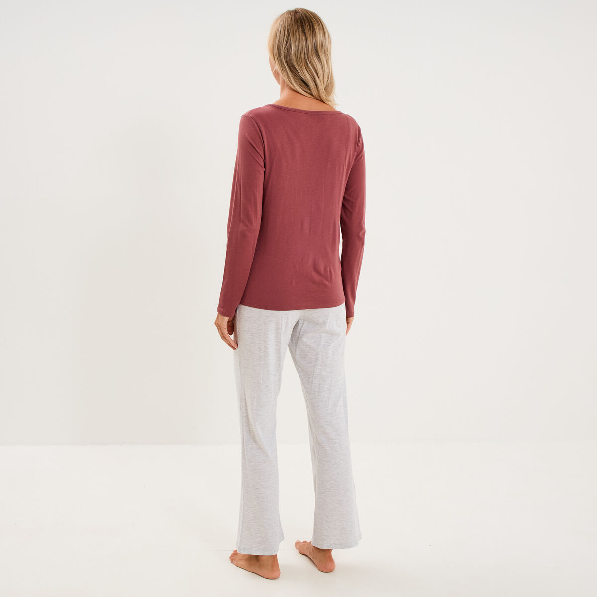 Ensemble pyjama pantalon et t-shirt rose framboise femme