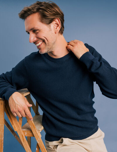 Pull avec col rond à relief bleu marine homme