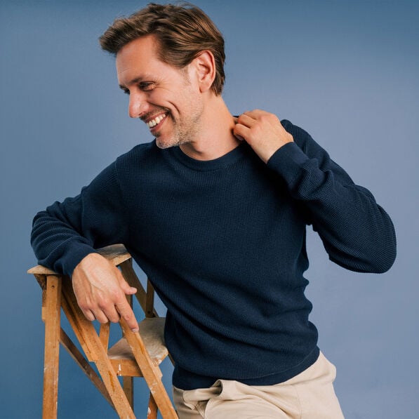 pull avec col rond a relief bleu marine homme Pull avec col rond à relief bleu marine homme