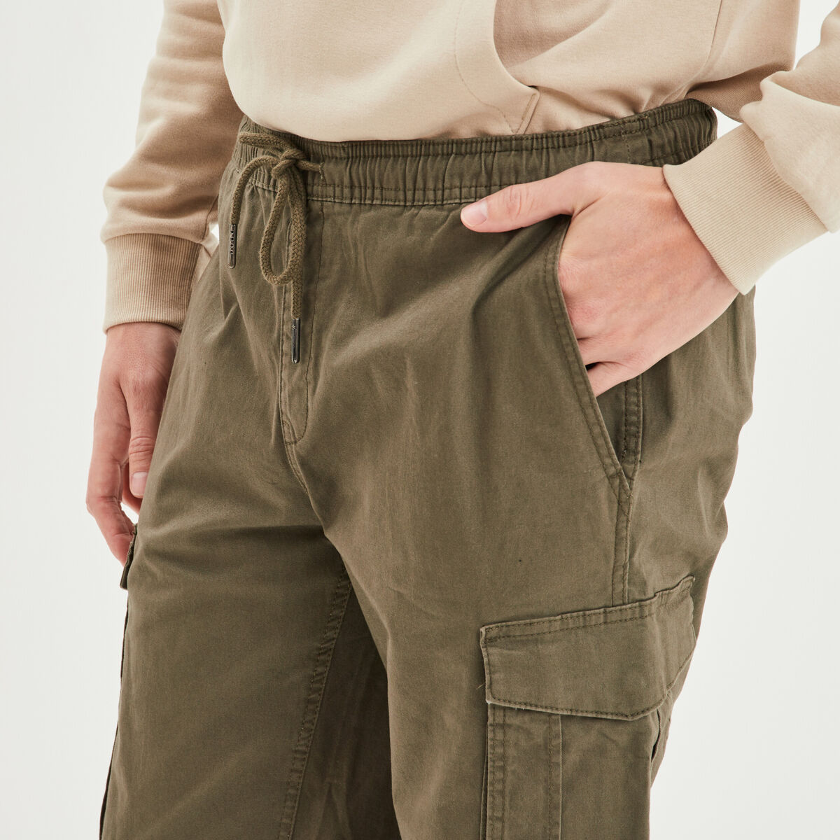 Pantalon cargo taille &eacute;lastiqu&eacute;e vert kaki homme