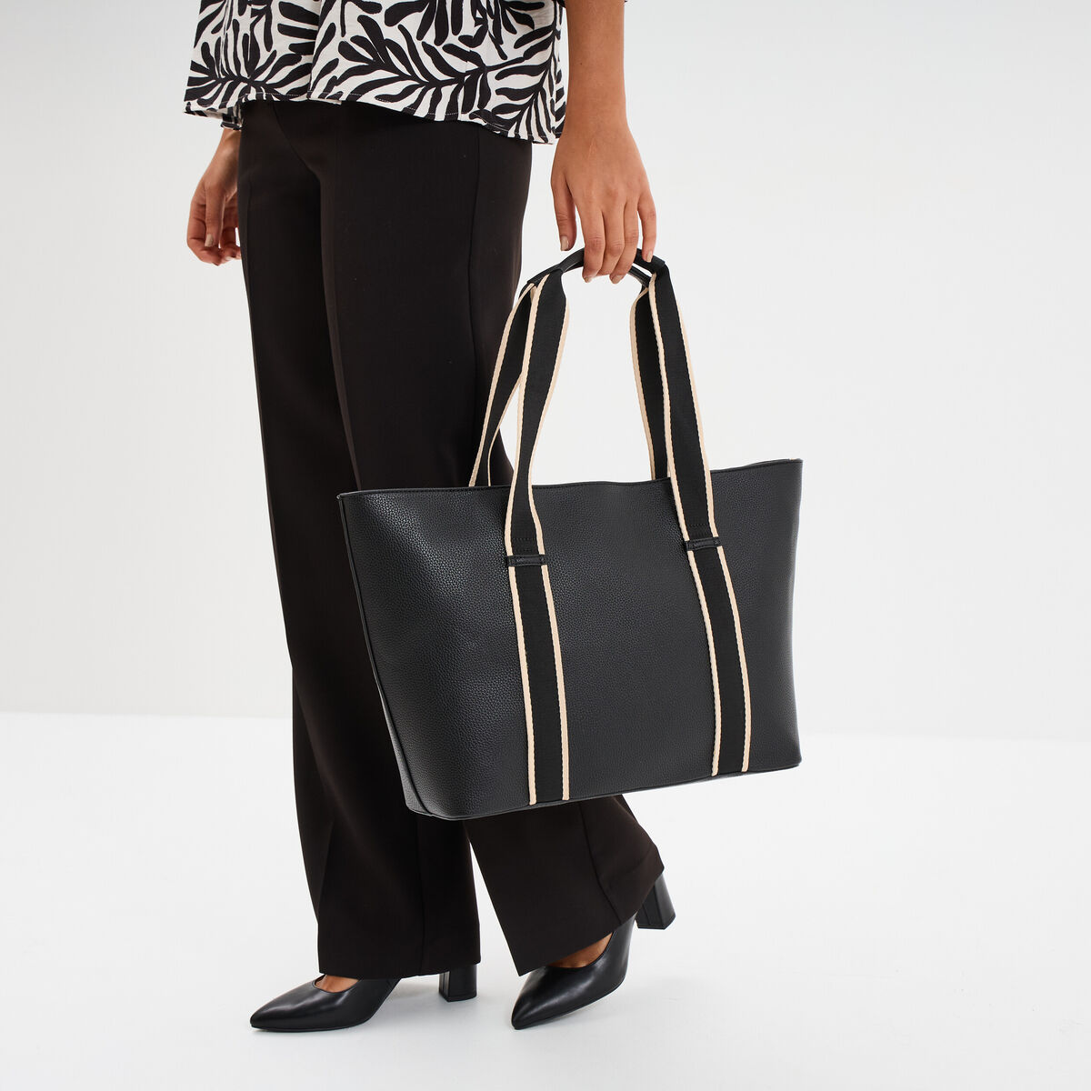 Sac cabas avec anses noir femme