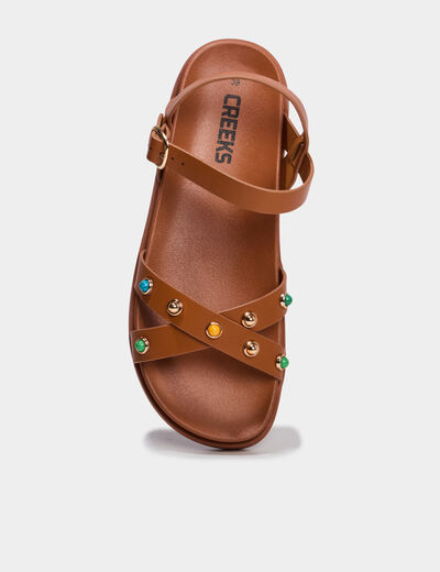 Sandales avec d&eacute;tails clout&eacute;s et perles marron femme