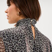Blouse smock&eacute;e col montant gris argent femme