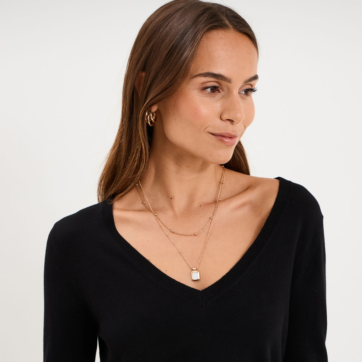 Pull col en V manches longues noir femme