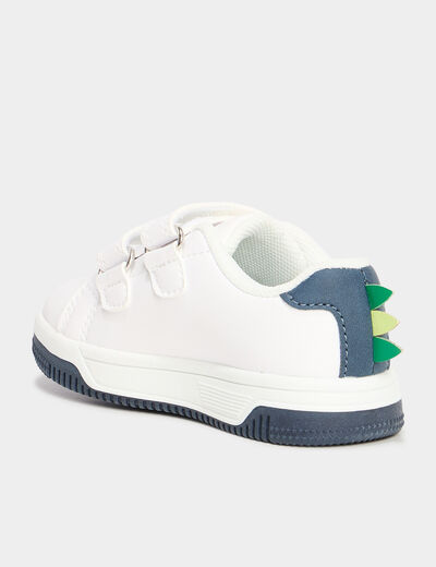 Tennis basses &agrave; scratchs blanc b&eacute;b&eacute; gar&ccedil;on
