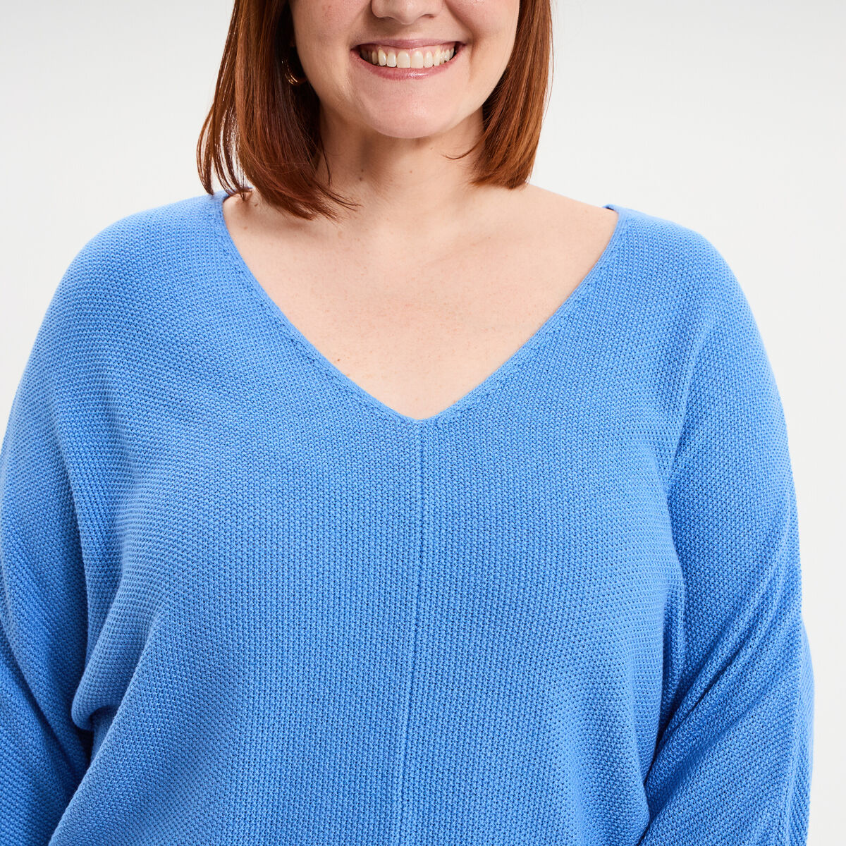Pull manches 3/4 ajust&eacute; bleu electrique femme grande taille