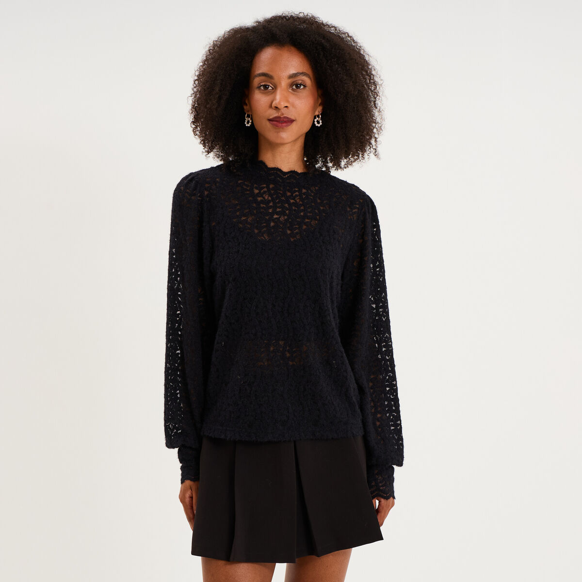 Blouse dentelle col montant noir femme