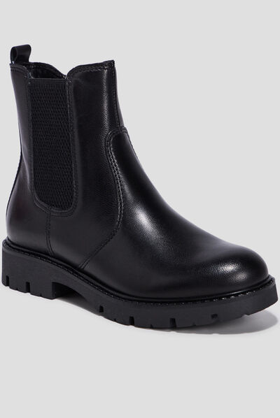 Bottines crantées en cuir noir fille