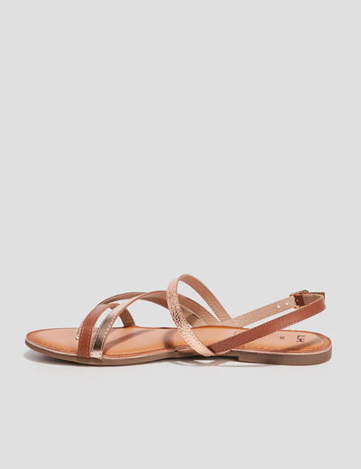 Sandales en cuir semelle plate marron femme
