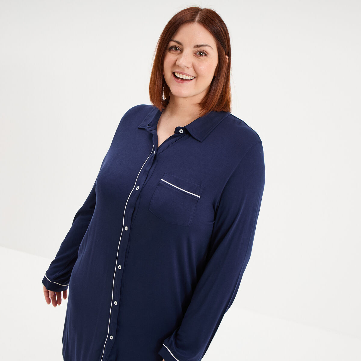 Chemise de nuit liquette boutonn&eacute;e bleu marine femme grande taille