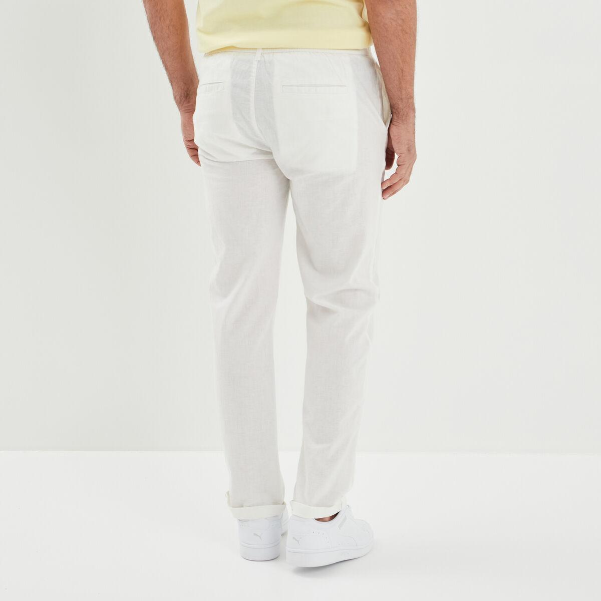 Pantalon chino droit lin m&eacute;lang&eacute; blanc homme