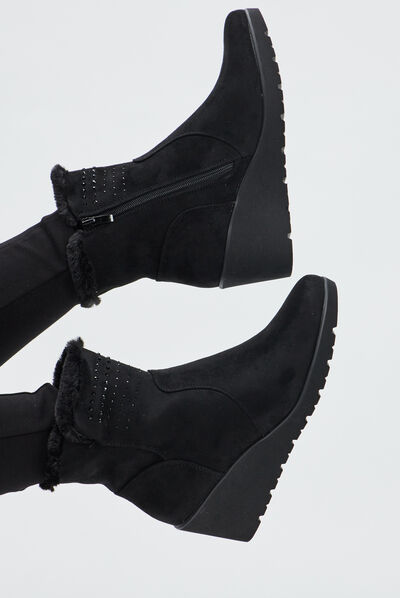 Bottines compensées pied large noir femme