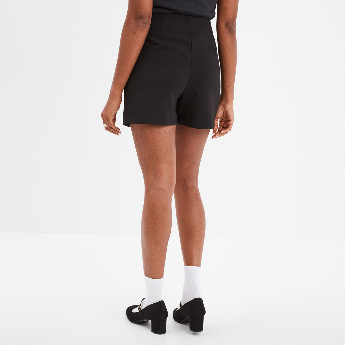 Jupe-short courte droite zipp&eacute;e noir femme