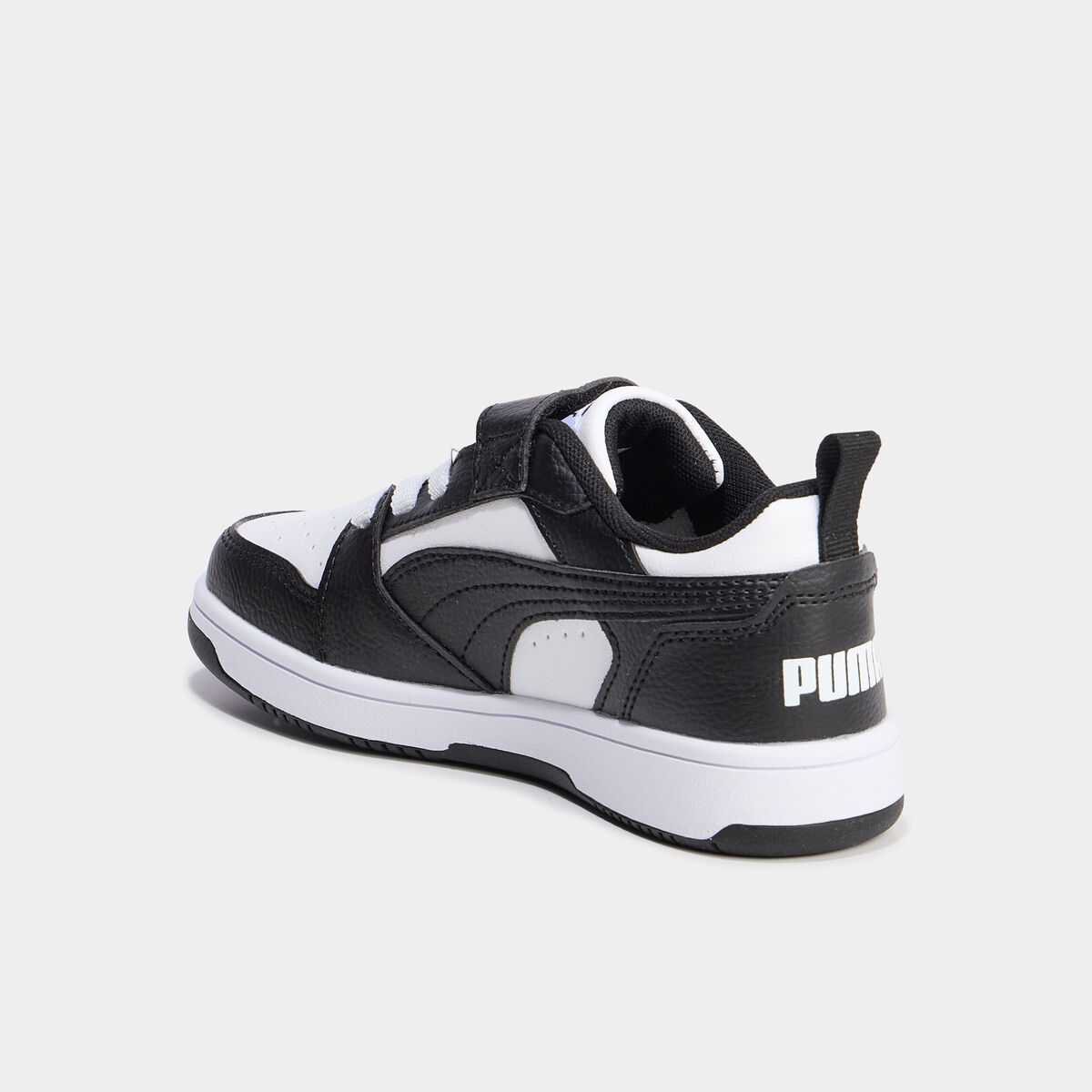 Tennis basses à lacets Puma V6 noir garçon