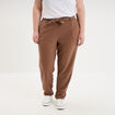 Pantalon cigarette ceintur&eacute; effet cr&ecirc;pe marron clair femme grande taille
