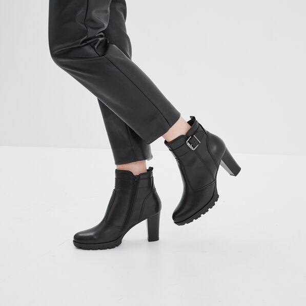 Bottines à talons avec boucles en cuir noir femme