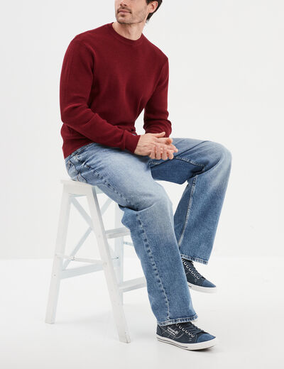 Pull avec col rond à relief bordeaux homme