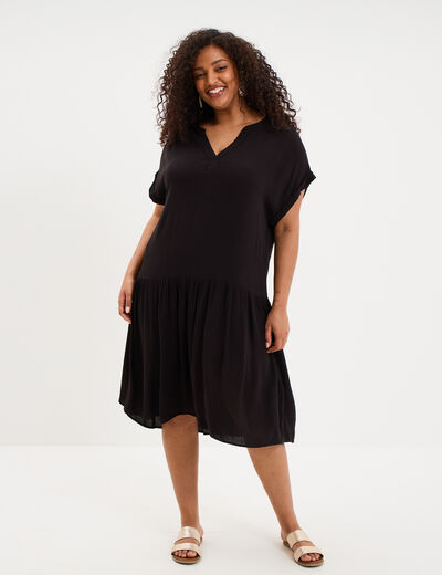 Robe courte fluide &eacute;vas&eacute;e col tunisien noir femme grande taille