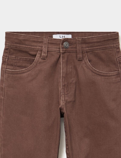 Pantalon regular coton majoritaire marron fonc&eacute; gar&ccedil;on