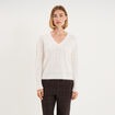 Pull col V ajour&eacute; manches longues blanc femme