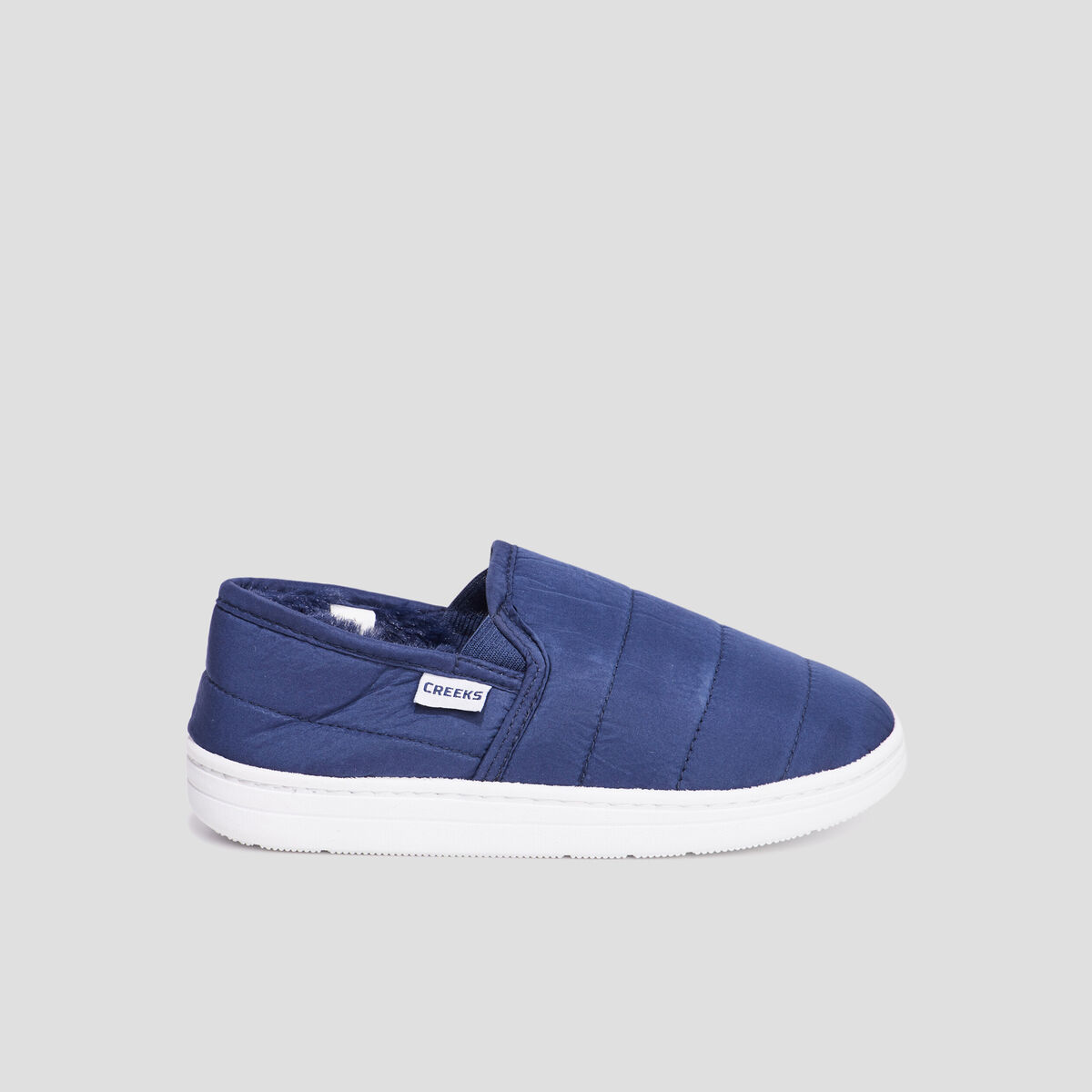 Chaussons doublure fausse fourrure bleu gar&ccedil;on