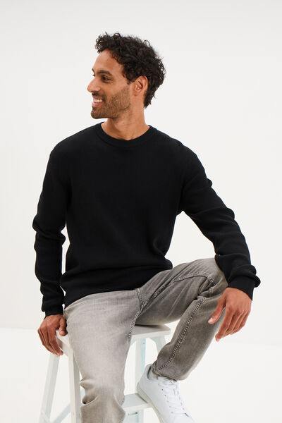 Pull en maille textur&eacute;e col rond noir homme