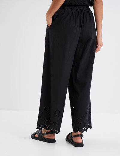 Pantalon avec broderie anglaise noir femme