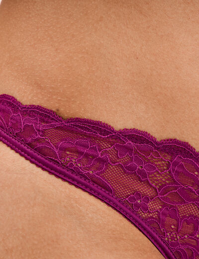 String dentelle violet fonc&eacute; femme