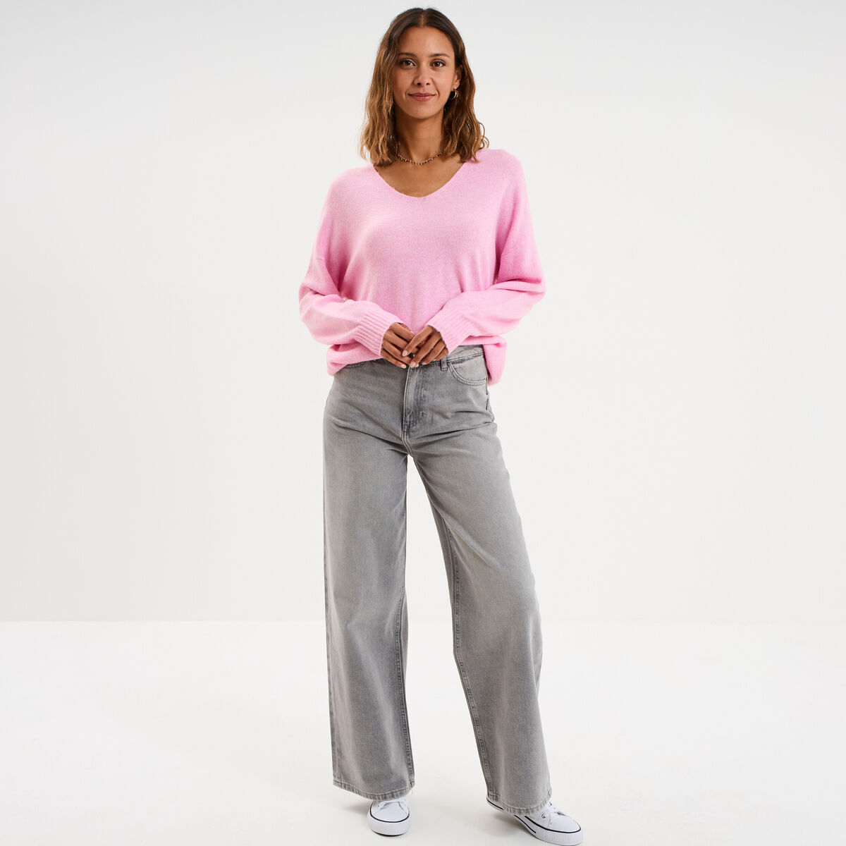 Pull col en V manches longues rose femme