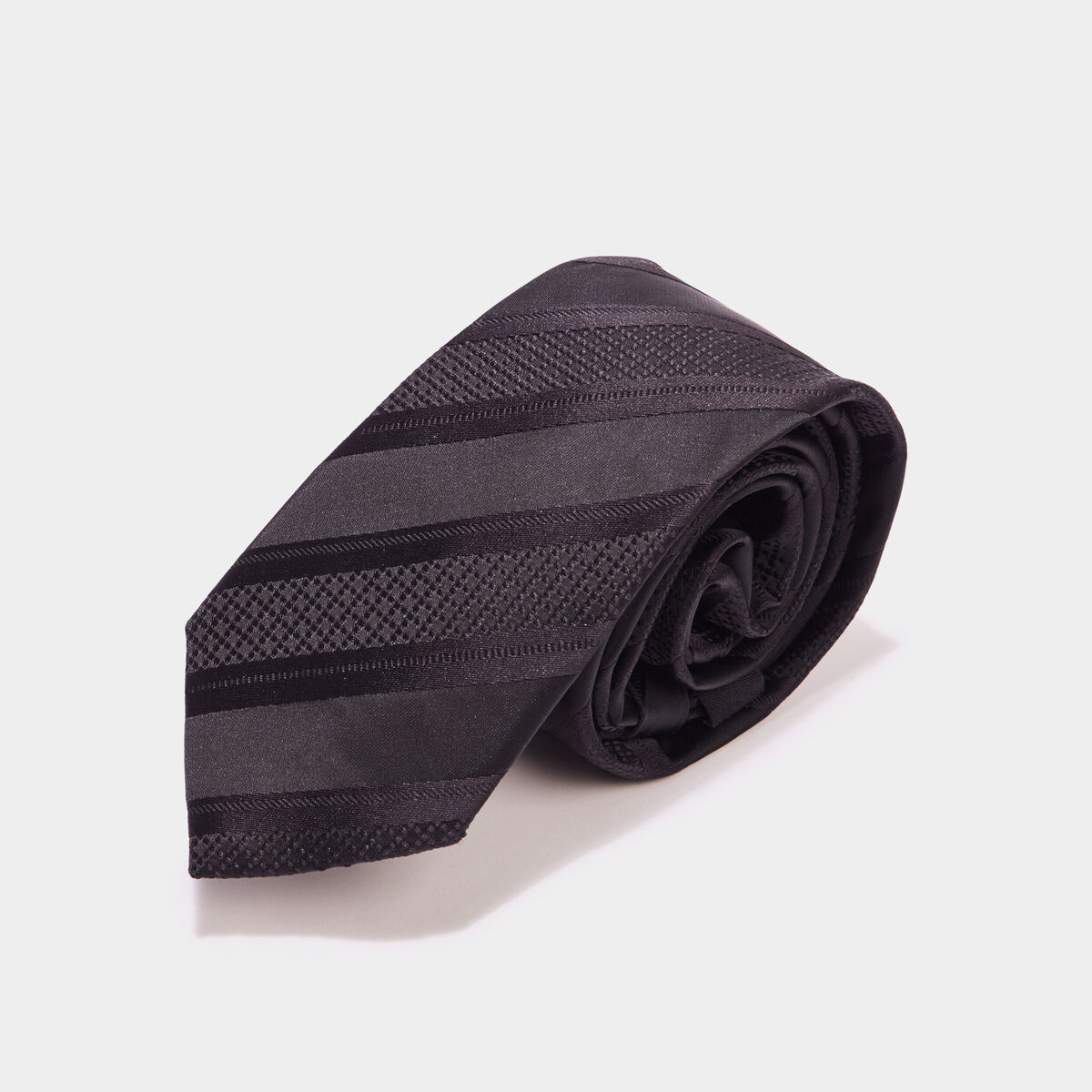 Cravate effet satin noir homme