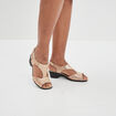 Sandales à talons pied large en cuir sable femme