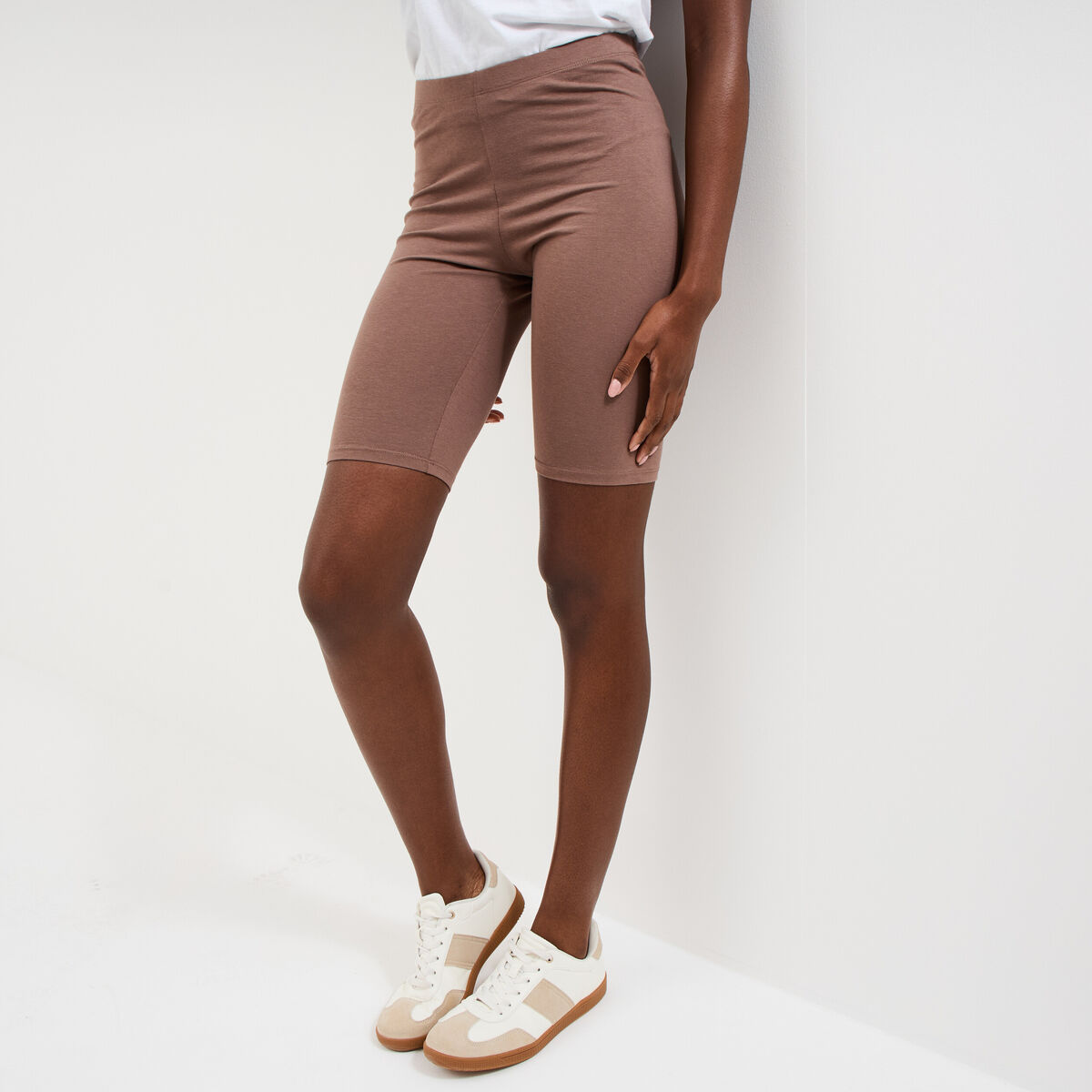 Short cycliste coton stretch marron cognac femme