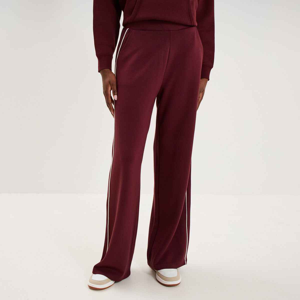 Pantalon de jogging large molletonn&eacute; violet fonc&eacute; femme