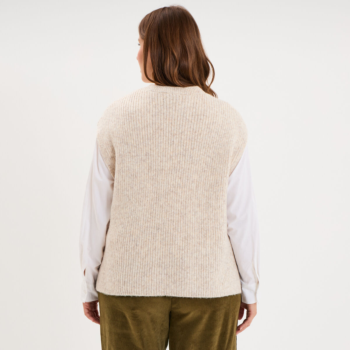 Pull tricot sans manches col rond sable femme grande taille