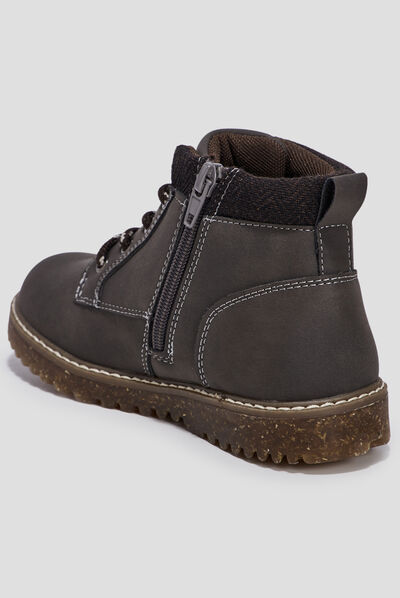 Bottines à lacets marron garçon