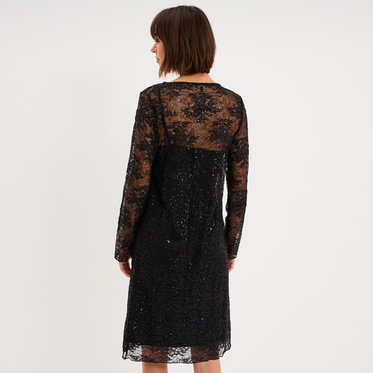Robe dentelle et sequins doubl&eacute;e noir femme
