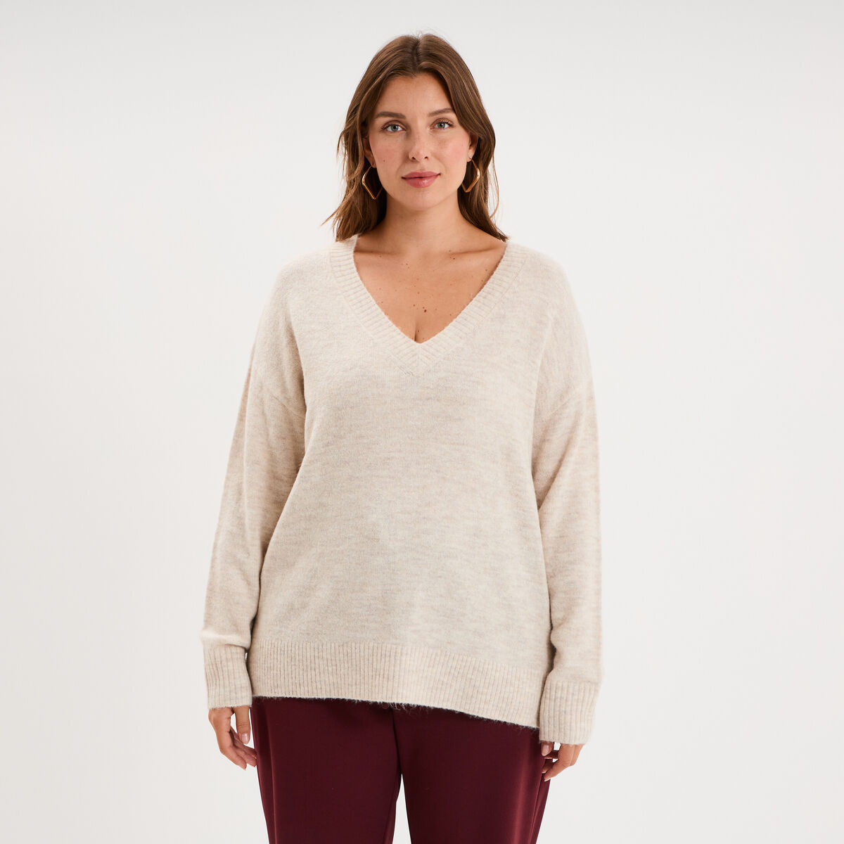 Pull droit col en V manches longues ecru femme grande taille