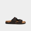 Mules double brides &agrave; scratchs marron homme